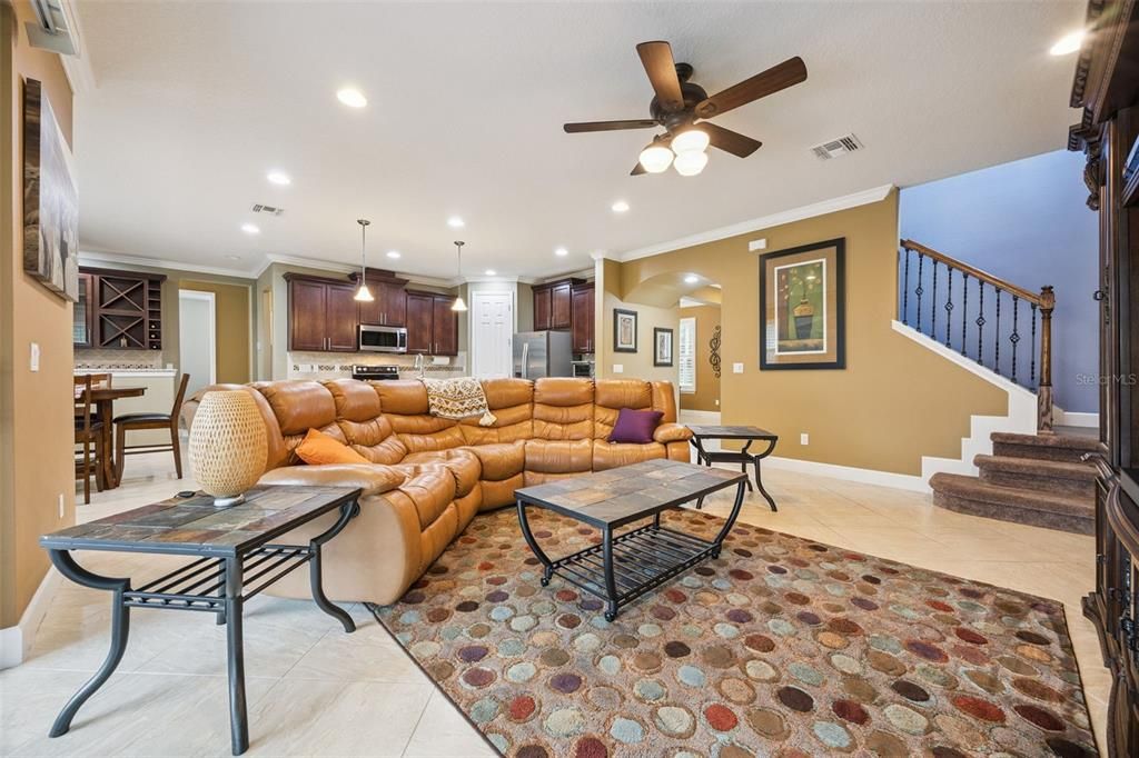 For Sale: $750,000 (5 beds, 3 baths, 3116 Square Feet)