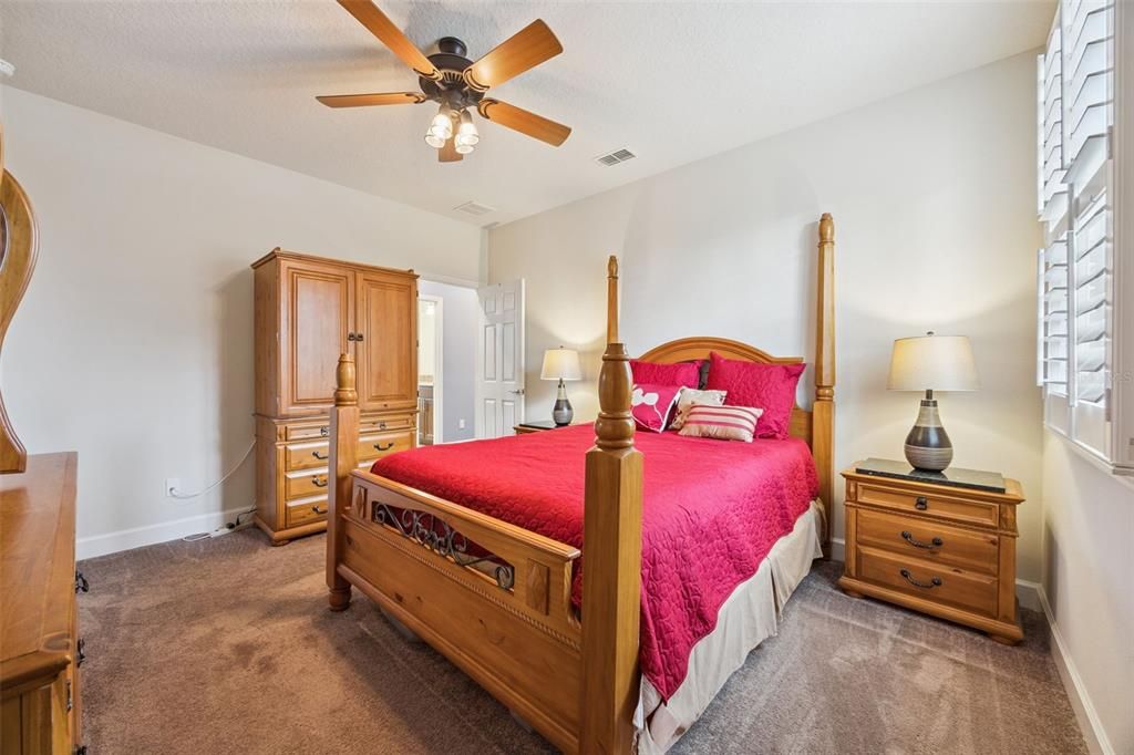 For Sale: $750,000 (5 beds, 3 baths, 3116 Square Feet)