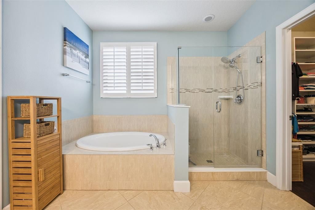 For Sale: $750,000 (5 beds, 3 baths, 3116 Square Feet)