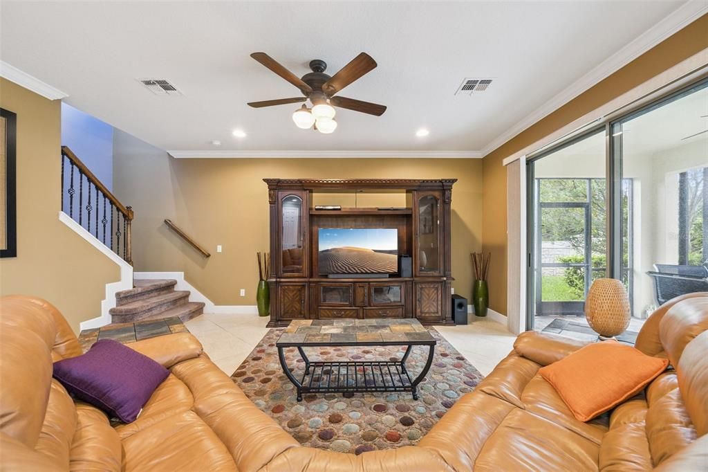 For Sale: $750,000 (5 beds, 3 baths, 3116 Square Feet)