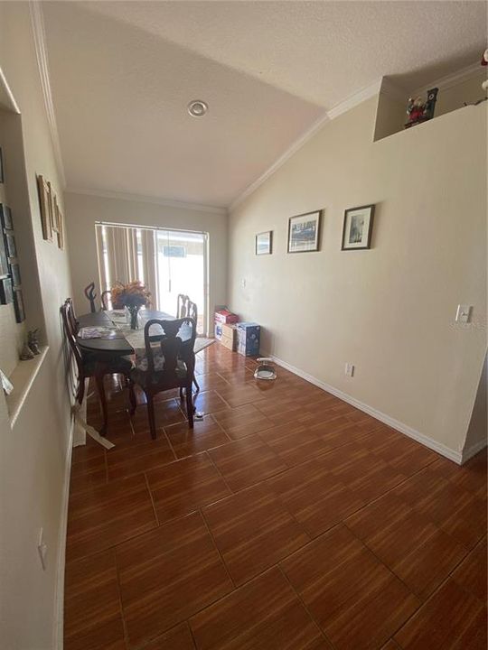 待售: $350,000 (3 贝兹, 2 浴室, 1809 平方英尺)