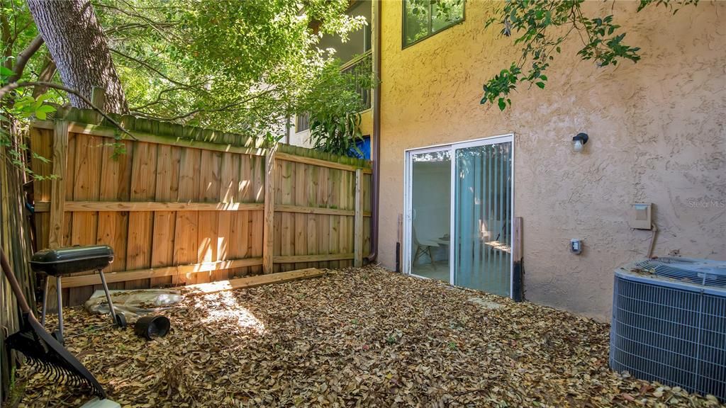 For Sale: $225,000 (2 beds, 1 baths, 1178 Square Feet)