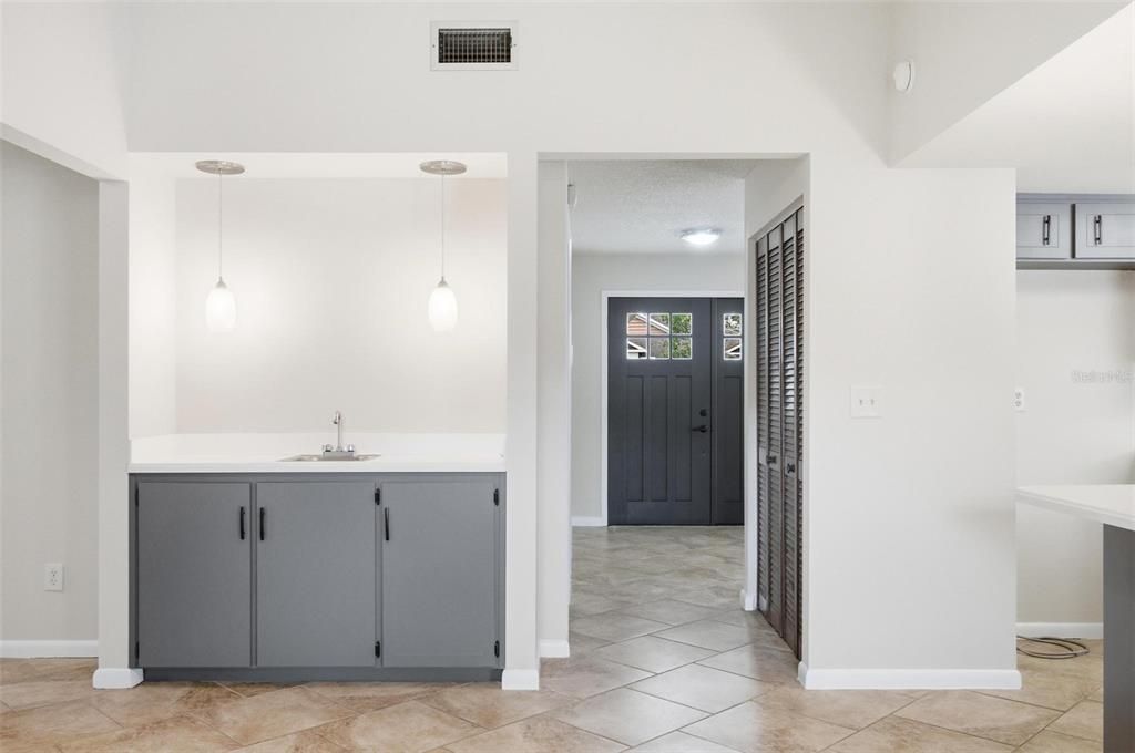 For Sale: $339,500 (3 beds, 2 baths, 1768 Square Feet)