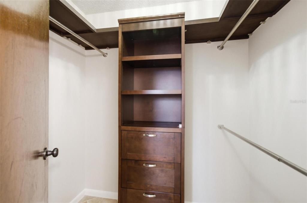 For Sale: $339,500 (3 beds, 2 baths, 1768 Square Feet)