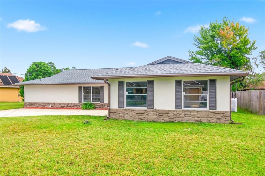 For Sale: $339,500 (3 beds, 2 baths, 1768 Square Feet)