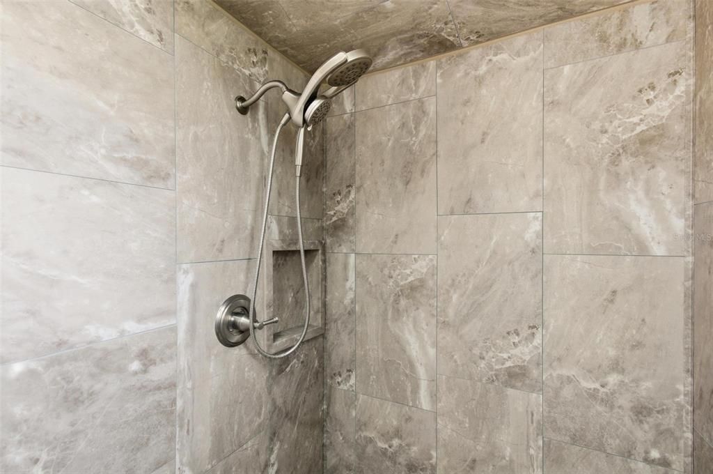 For Sale: $339,500 (3 beds, 2 baths, 1768 Square Feet)