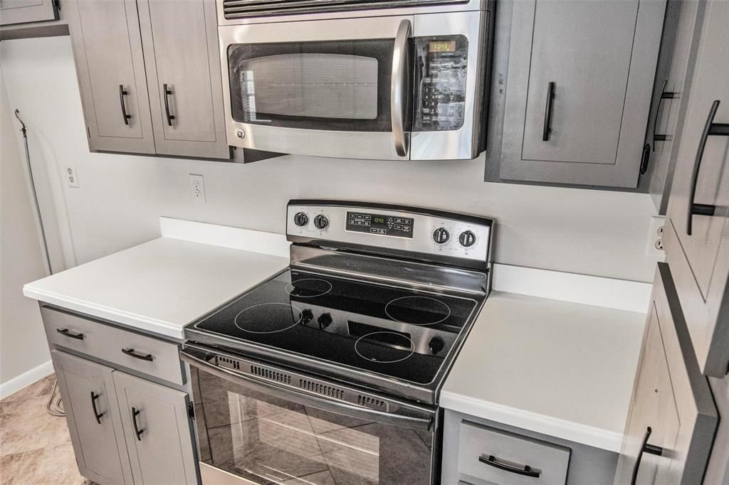 For Sale: $339,500 (3 beds, 2 baths, 1768 Square Feet)