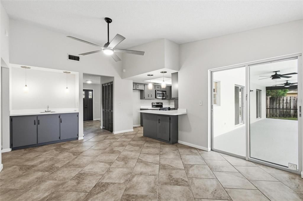 For Sale: $339,500 (3 beds, 2 baths, 1768 Square Feet)