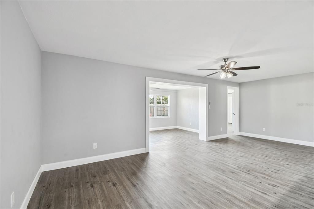 For Sale: $549,900 (4 beds, 2 baths, 2100 Square Feet)