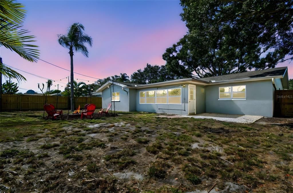 For Sale: $549,900 (4 beds, 2 baths, 2100 Square Feet)