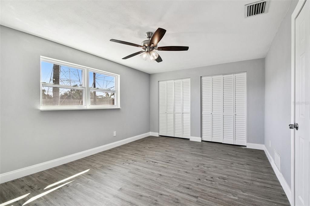 For Sale: $549,900 (4 beds, 2 baths, 2100 Square Feet)