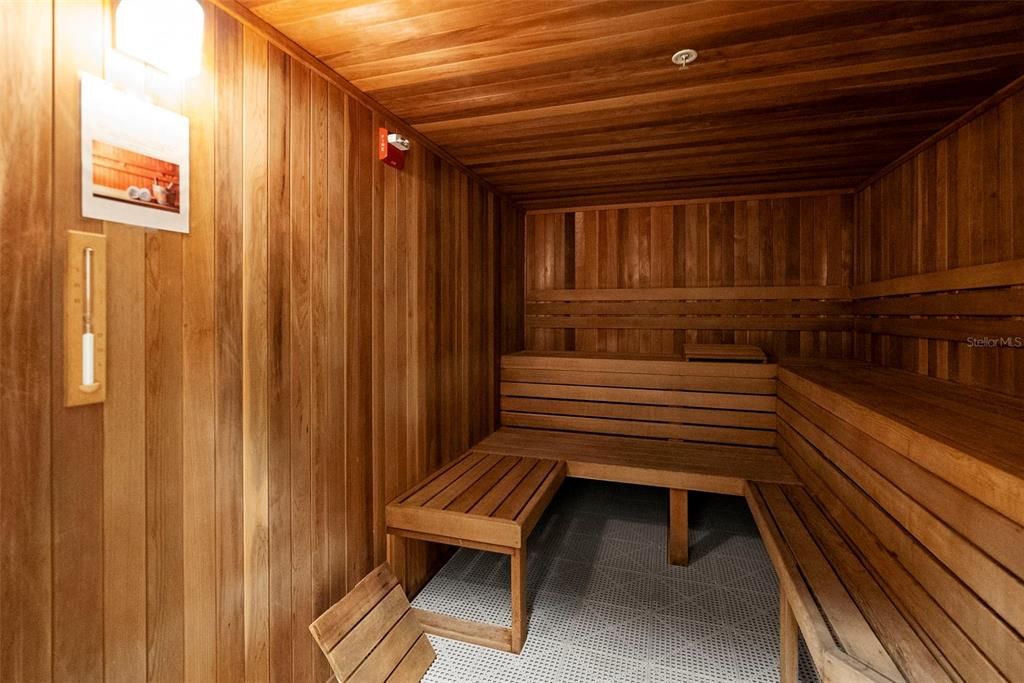 En Venta: $2,150,000 (2 camas, 2 baños, 2636 Pies cuadrados)