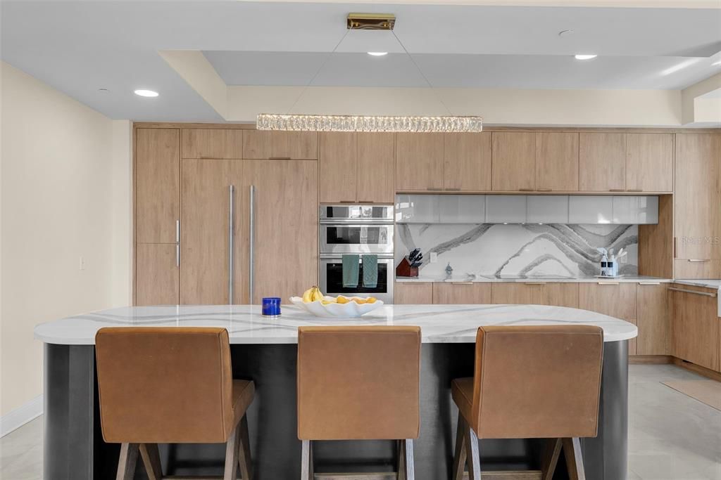 En Venta: $2,150,000 (2 camas, 2 baños, 2636 Pies cuadrados)