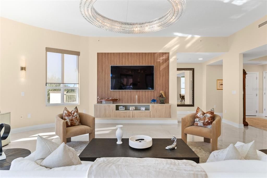 En Venta: $2,150,000 (2 camas, 2 baños, 2636 Pies cuadrados)