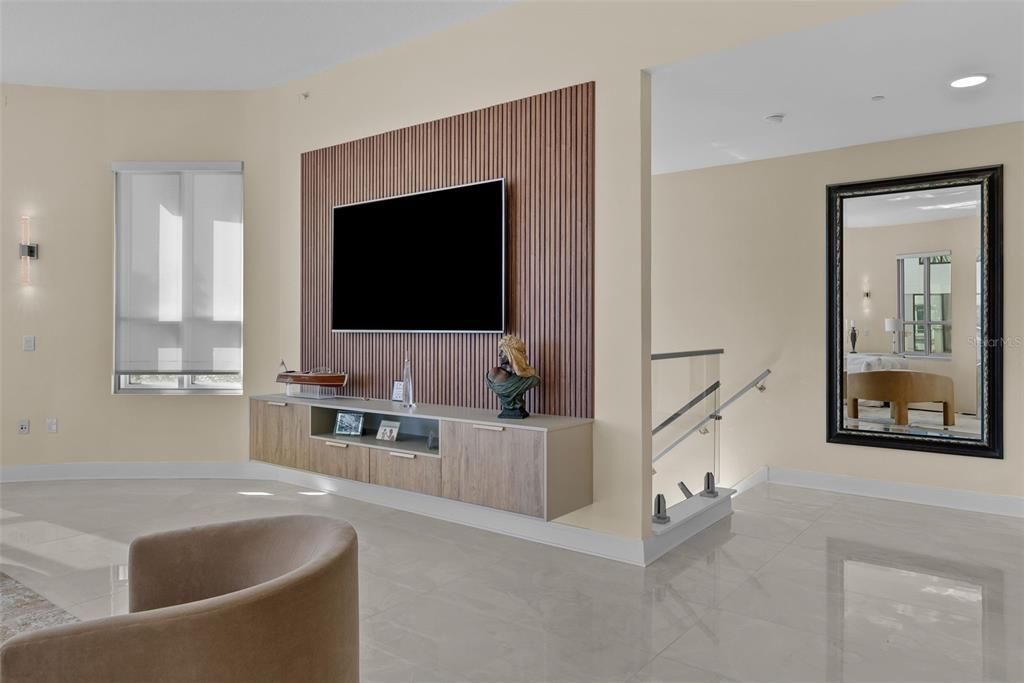 En Venta: $2,150,000 (2 camas, 2 baños, 2636 Pies cuadrados)