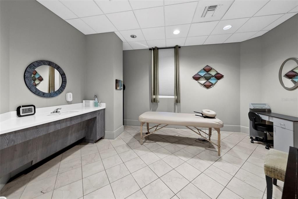 En Venta: $2,150,000 (2 camas, 2 baños, 2636 Pies cuadrados)