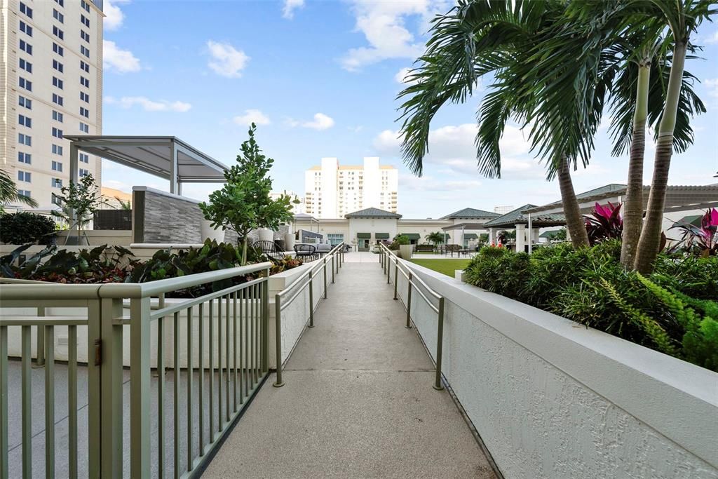 En Venta: $2,150,000 (2 camas, 2 baños, 2636 Pies cuadrados)