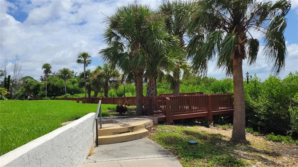 For Rent: $2,200 (2 beds, 2 baths, 1016 Square Feet)