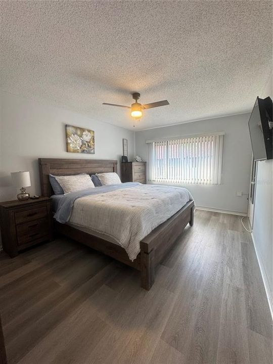 For Rent: $2,200 (2 beds, 2 baths, 1016 Square Feet)