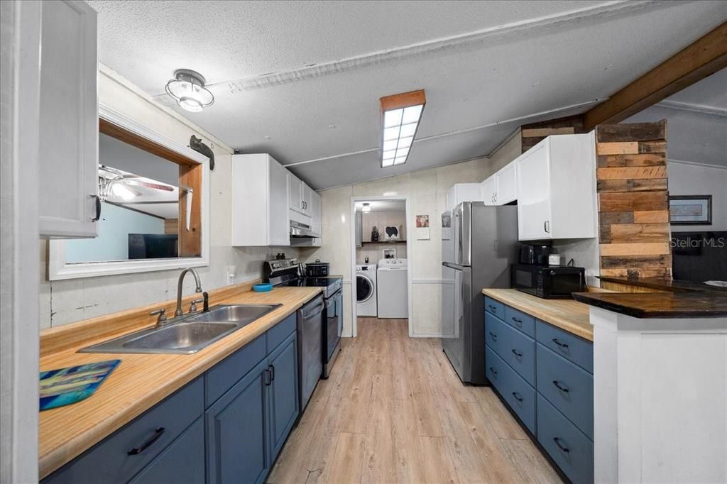 待售: $319,900 (4 贝兹, 2 浴室, 1632 平方英尺)