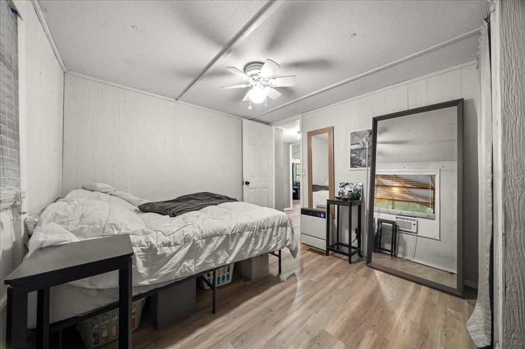 待售: $319,900 (4 贝兹, 2 浴室, 1632 平方英尺)