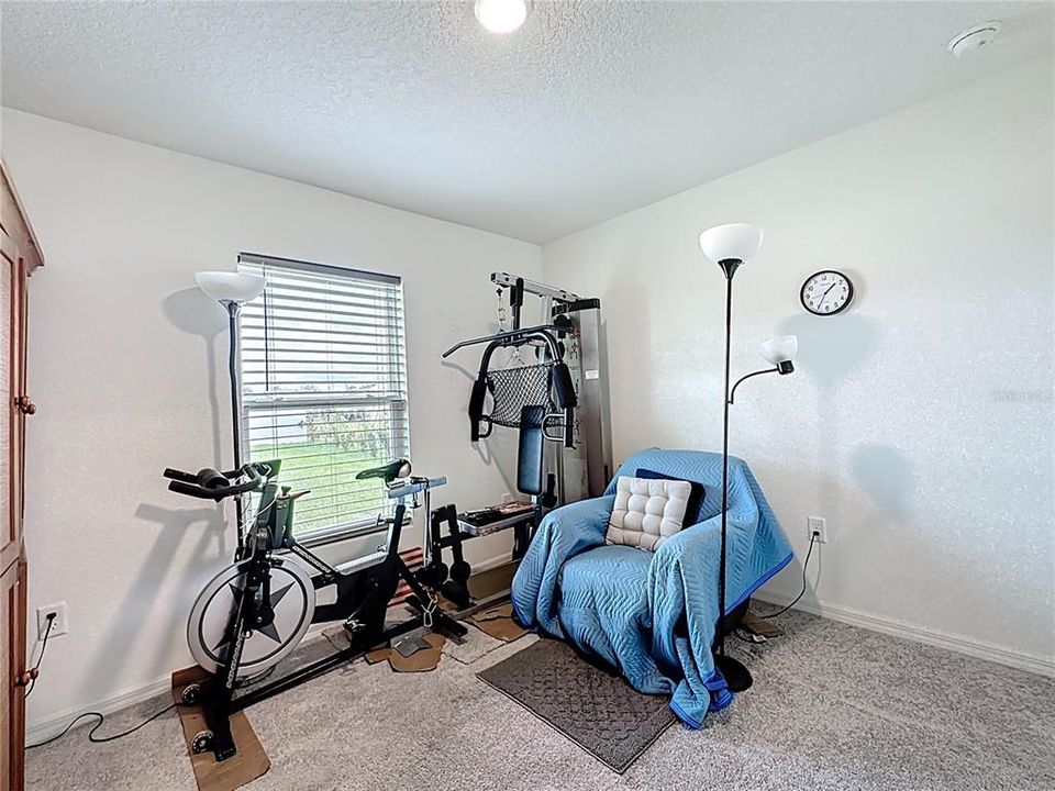 For Sale: $282,000 (3 beds, 2 baths, 1284 Square Feet)