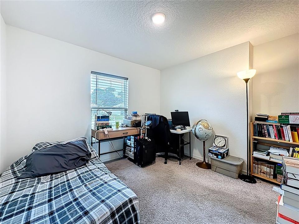 For Sale: $282,000 (3 beds, 2 baths, 1284 Square Feet)