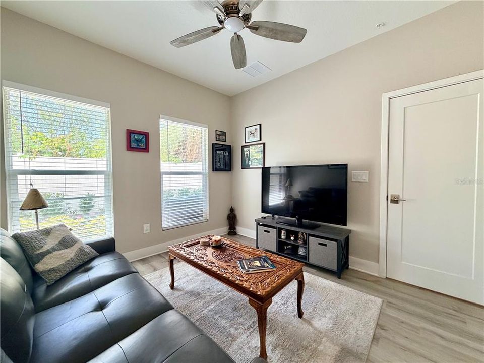 For Rent: $4,200 (3 beds, 3 baths, 1970 Square Feet)