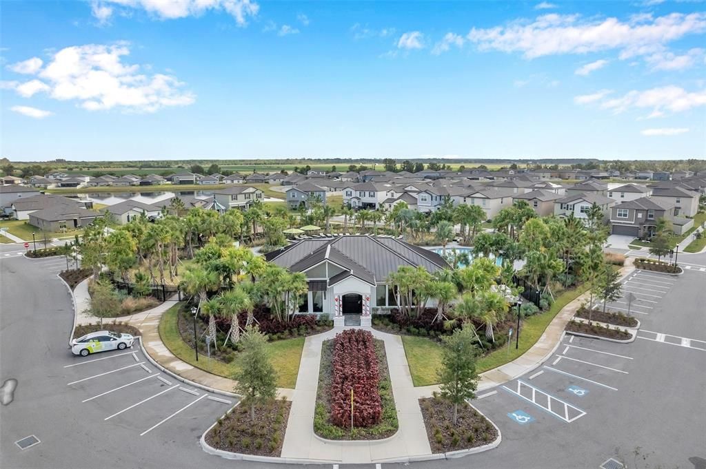 合同活跃: $290,000 (4 贝兹, 2 浴室, 1817 平方英尺)