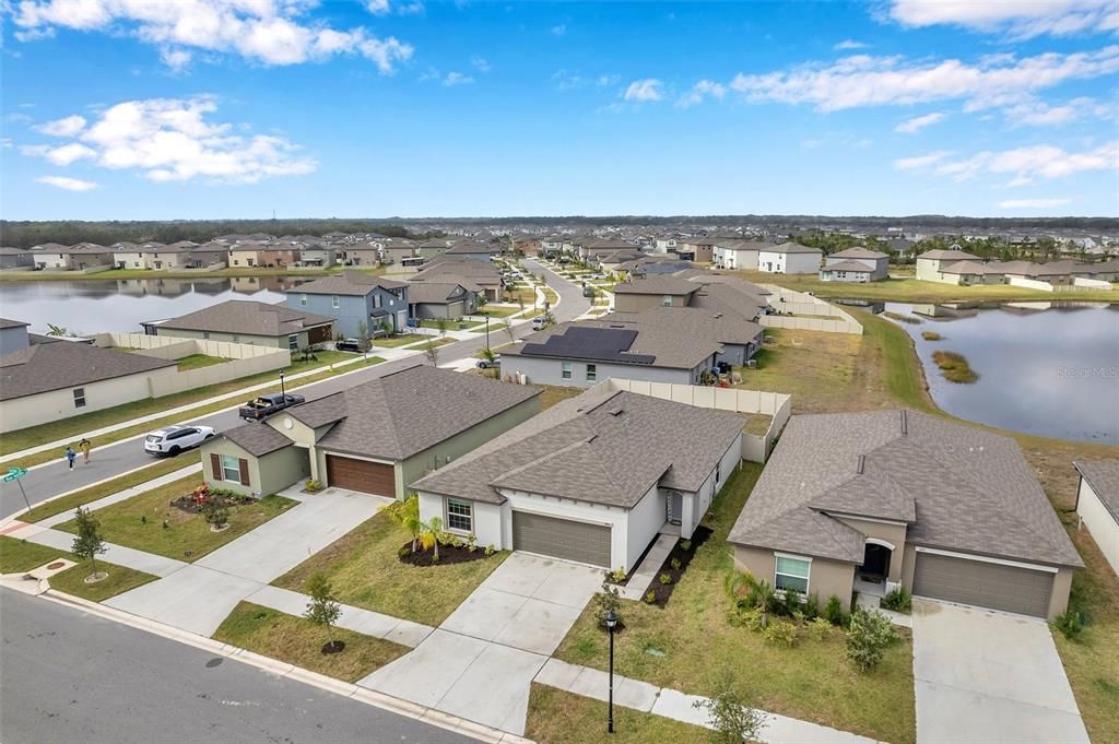 合同活跃: $290,000 (4 贝兹, 2 浴室, 1817 平方英尺)