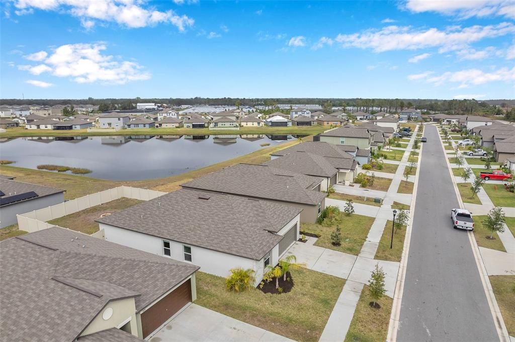 合同活跃: $290,000 (4 贝兹, 2 浴室, 1817 平方英尺)