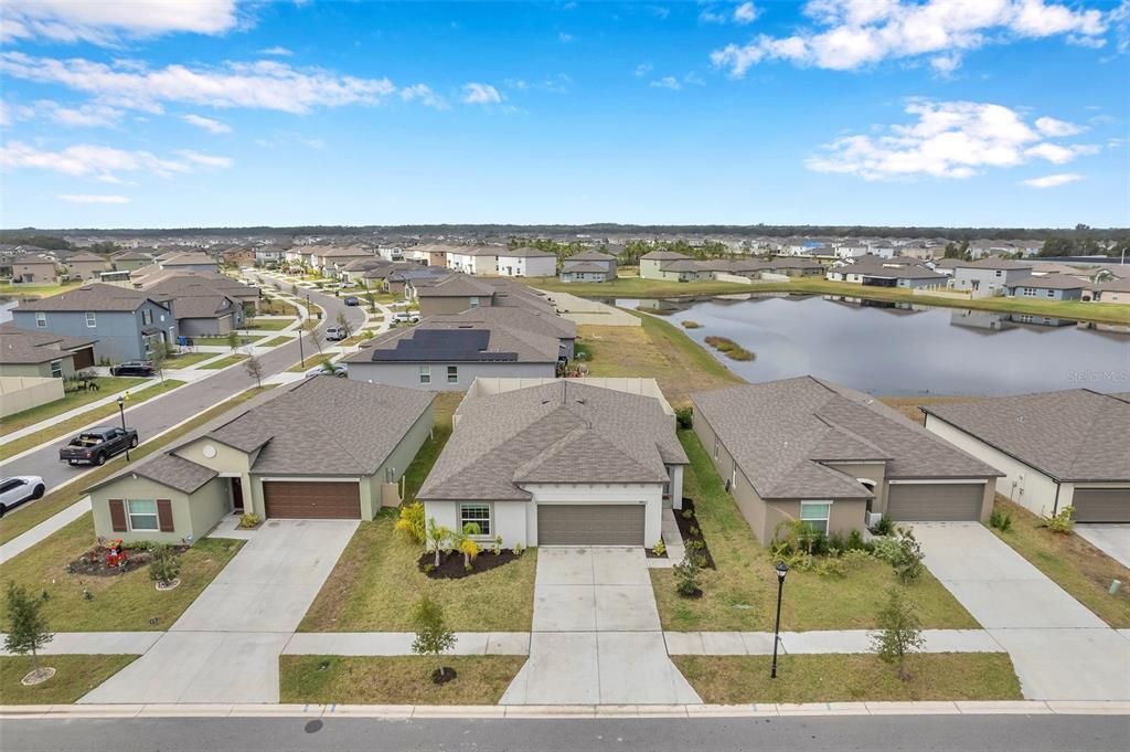 合同活跃: $290,000 (4 贝兹, 2 浴室, 1817 平方英尺)