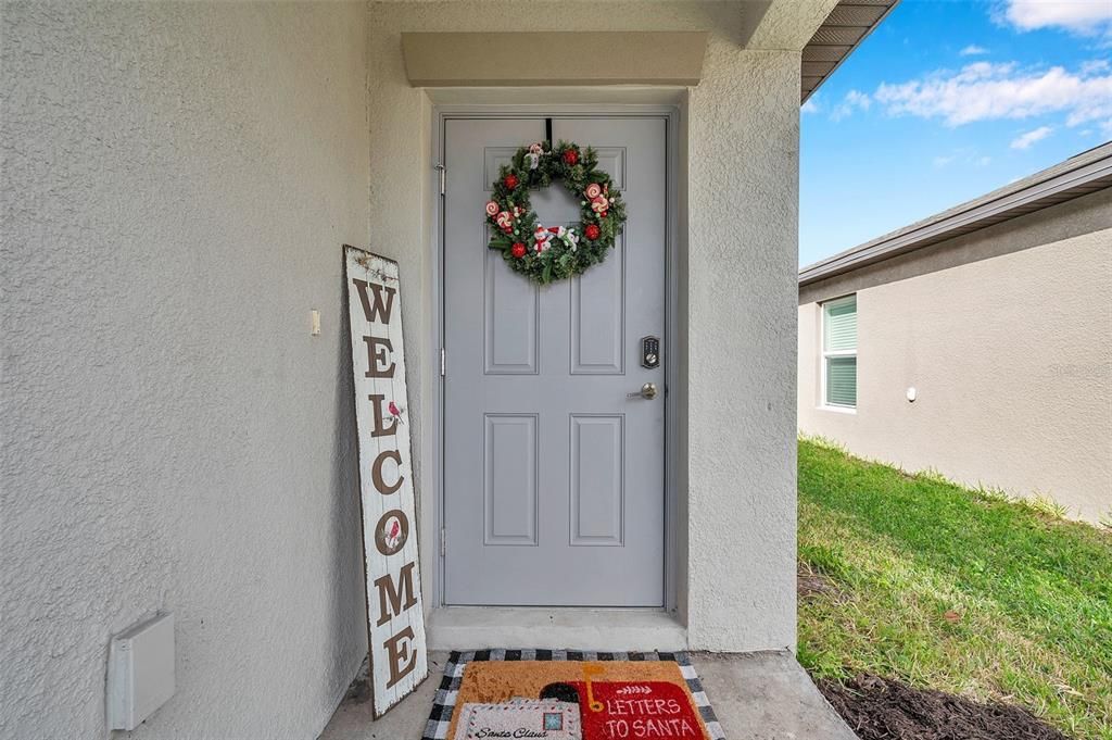 合同活跃: $290,000 (4 贝兹, 2 浴室, 1817 平方英尺)