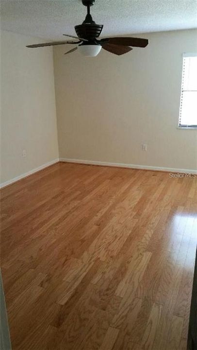 出租: $1,400 (1 贝兹, 1 浴室, 657 平方英尺)