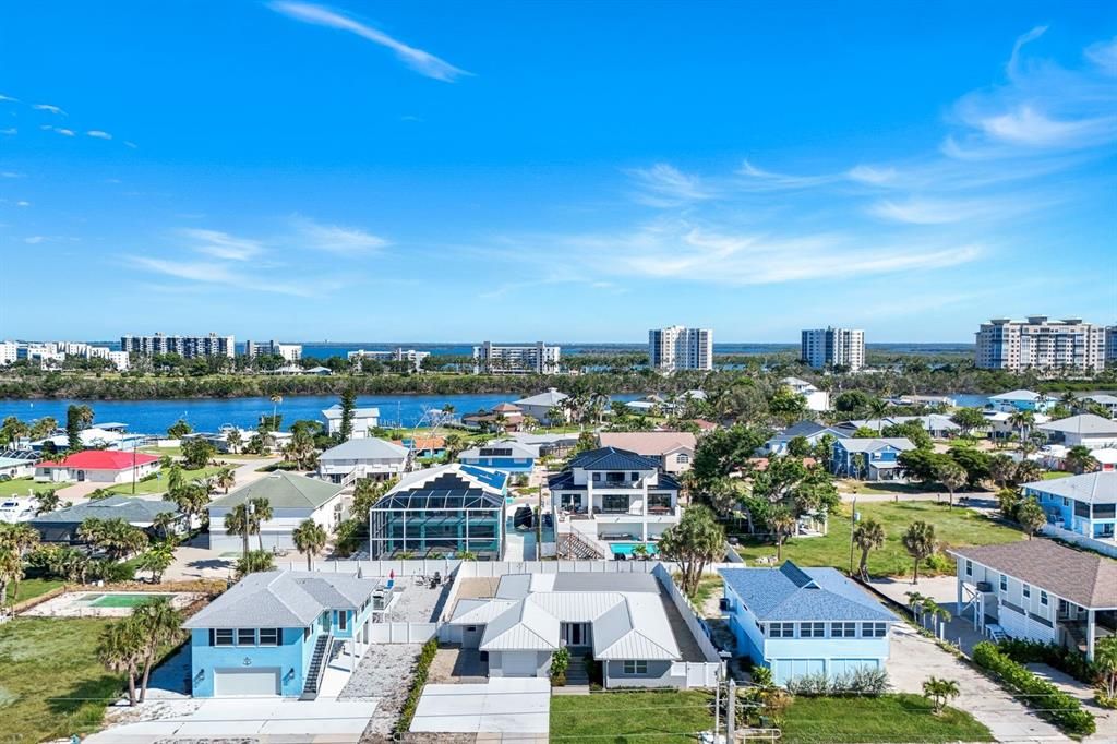 For Sale: $999,999 (3 beds, 2 baths, 2396 Square Feet)