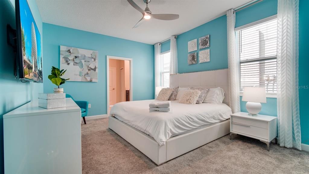 待售: $750,000 (7 贝兹, 5 浴室, 4019 平方英尺)