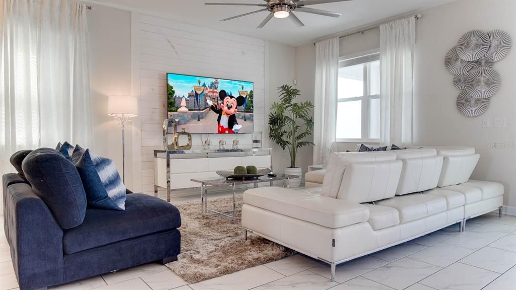 待售: $750,000 (7 贝兹, 5 浴室, 4019 平方英尺)