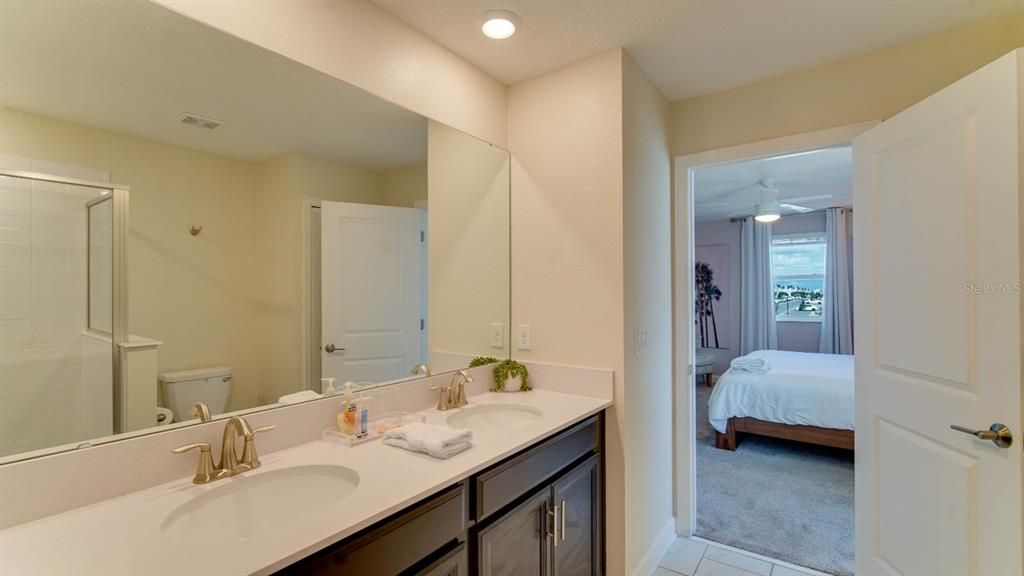 待售: $750,000 (7 贝兹, 5 浴室, 4019 平方英尺)