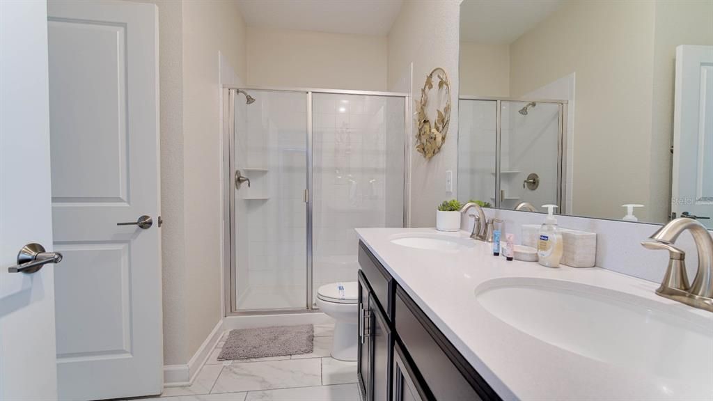 待售: $750,000 (7 贝兹, 5 浴室, 4019 平方英尺)