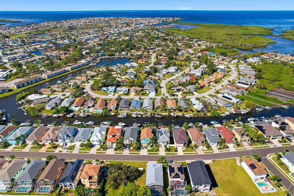 Под контрактом: $659,000 (3 спален, 2 ванн, 2146 Квадратных фут)