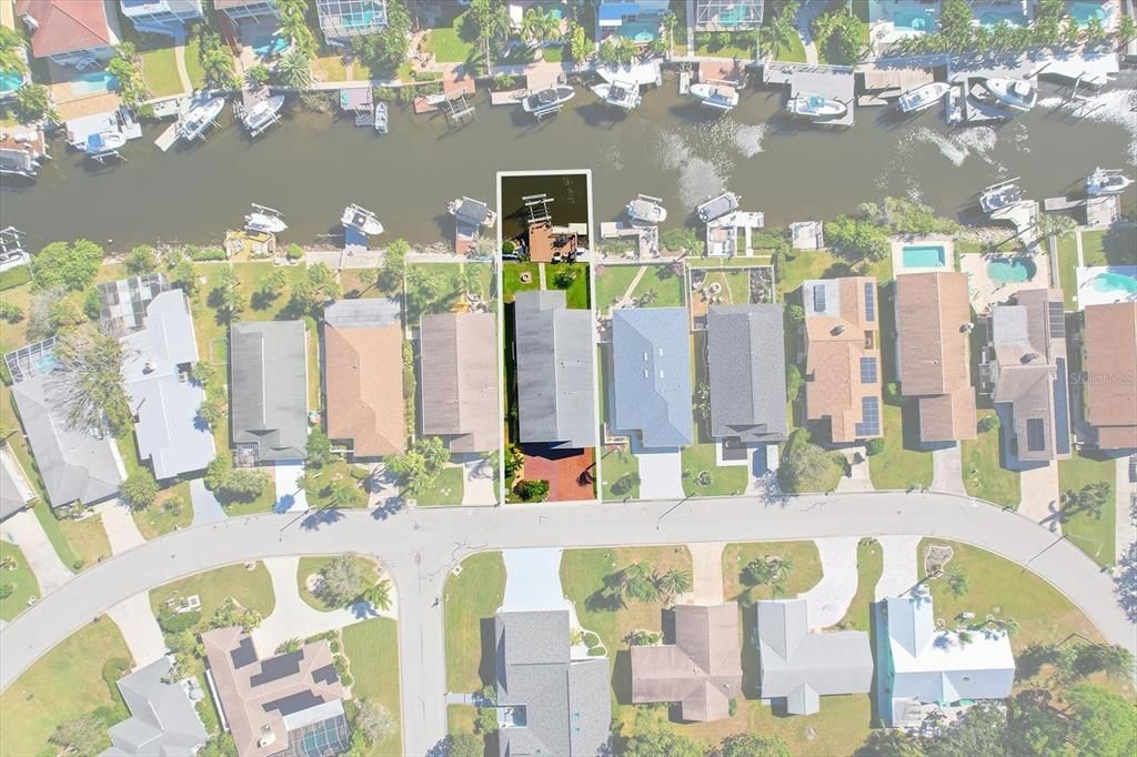 Под контрактом: $659,000 (3 спален, 2 ванн, 2146 Квадратных фут)