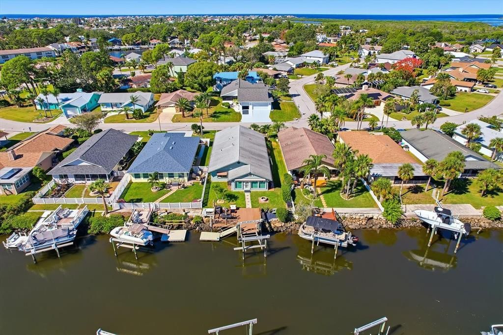 Под контрактом: $659,000 (3 спален, 2 ванн, 2146 Квадратных фут)