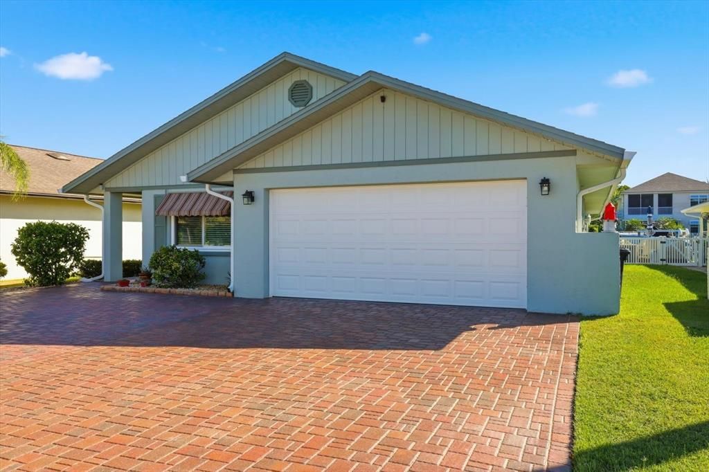 Под контрактом: $659,000 (3 спален, 2 ванн, 2146 Квадратных фут)