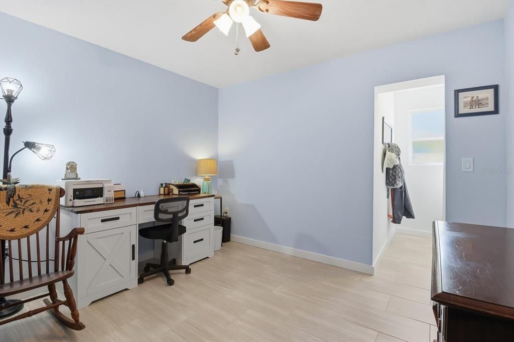 Под контрактом: $659,000 (3 спален, 2 ванн, 2146 Квадратных фут)