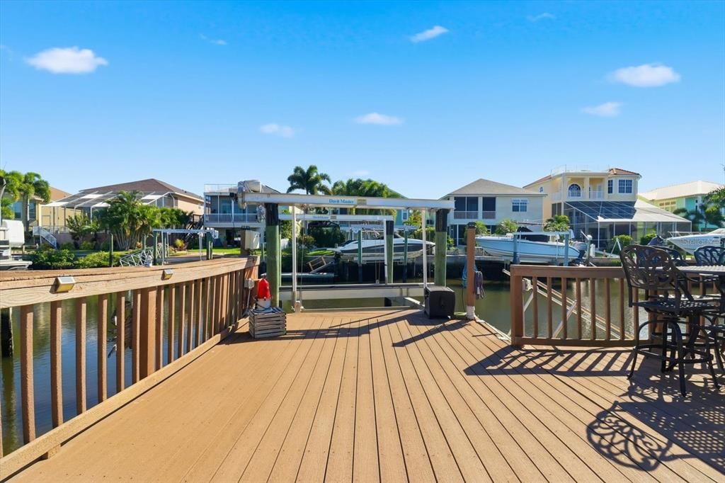 Под контрактом: $659,000 (3 спален, 2 ванн, 2146 Квадратных фут)