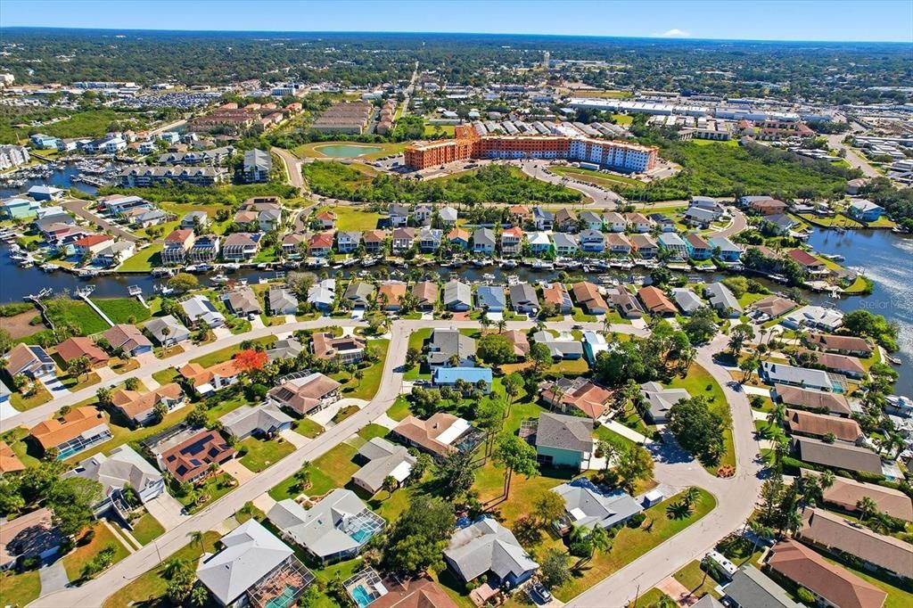 Под контрактом: $659,000 (3 спален, 2 ванн, 2146 Квадратных фут)