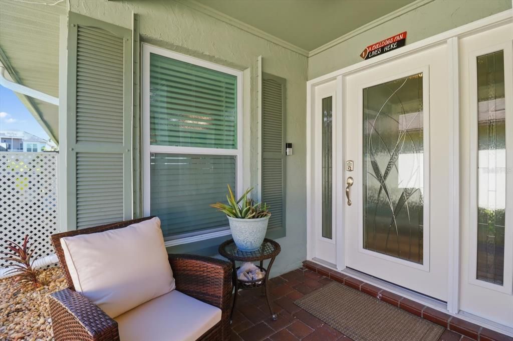 Под контрактом: $659,000 (3 спален, 2 ванн, 2146 Квадратных фут)