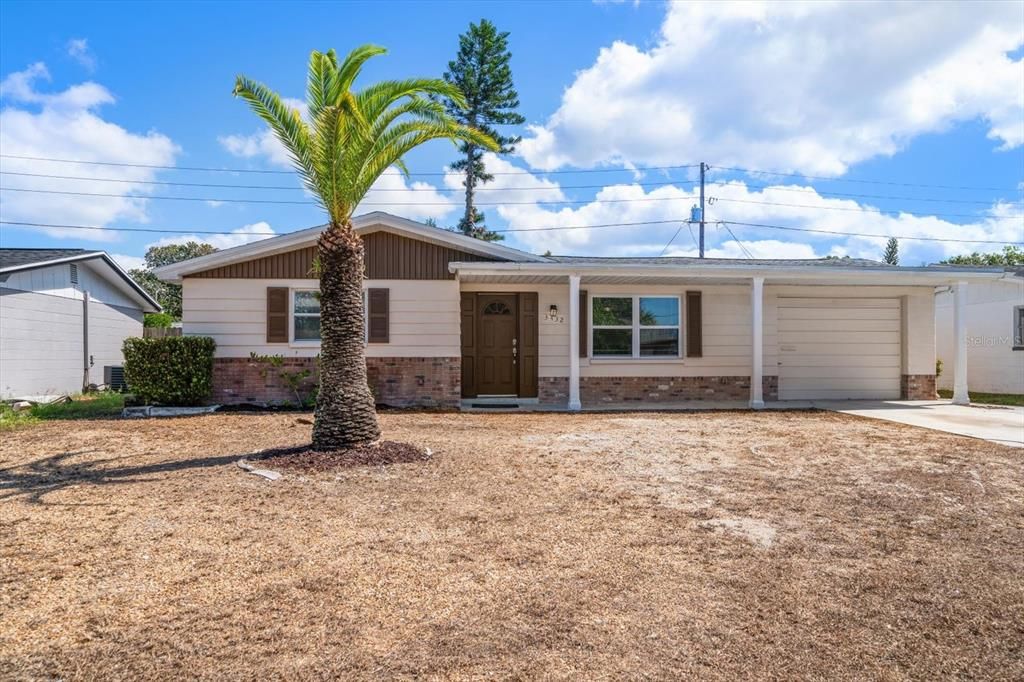 Active With Contract: $239,000 (3 beds, 2 baths, 1232 Square Feet)