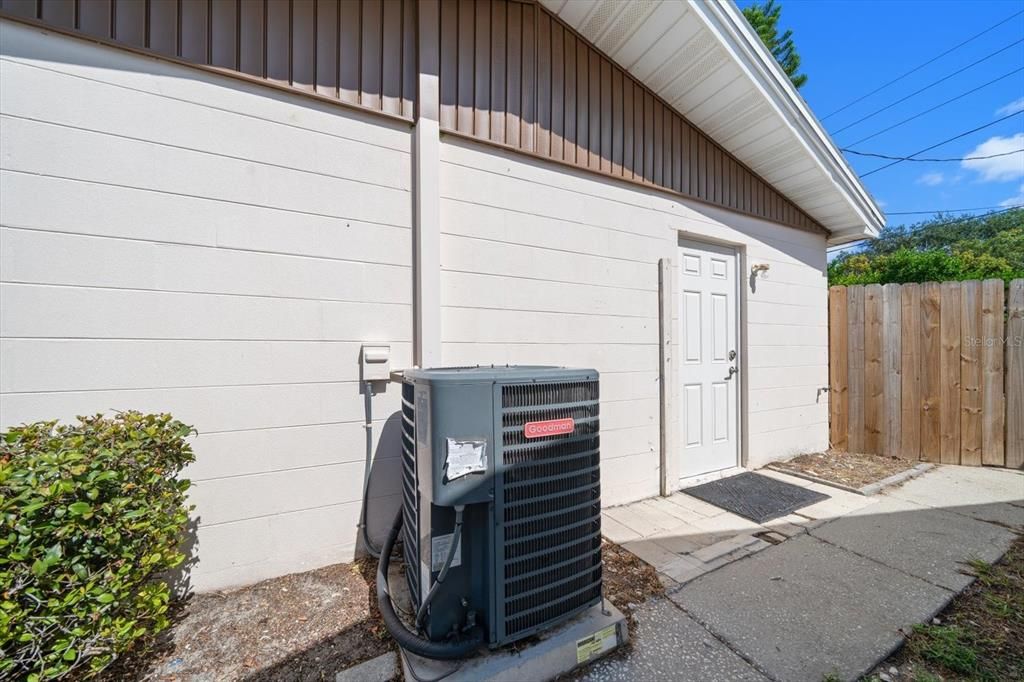Active With Contract: $239,000 (3 beds, 2 baths, 1232 Square Feet)
