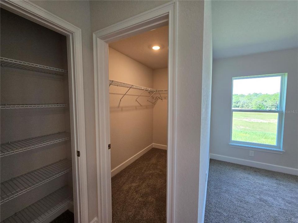 For Sale: $287,950 (4 beds, 2 baths, 1635 Square Feet)